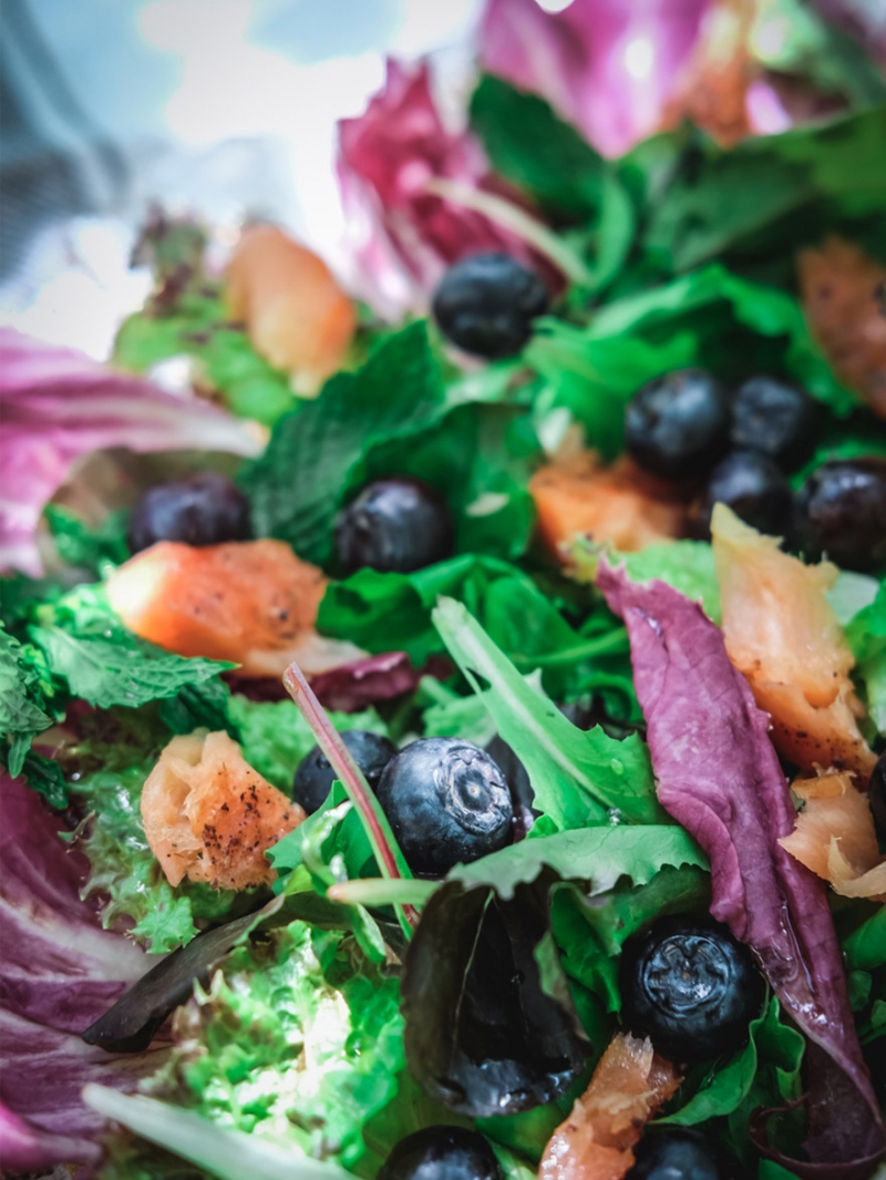 Blueberry and smoked salmon salad